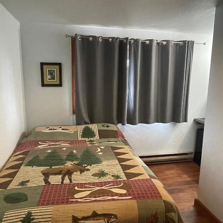 Brown Bear Saloon & Motel Bird Creek Exterior foto